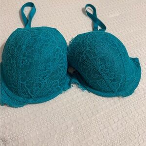 Victoria's Secret Turquoise Lace Bra